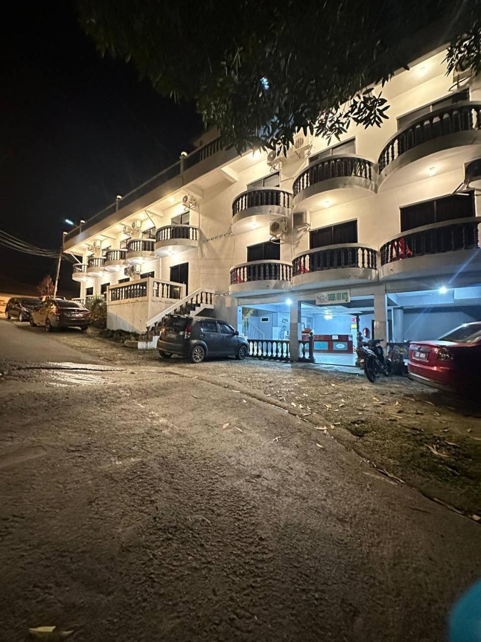 Teresek View Motel Kuala Tahan Bagian luar foto