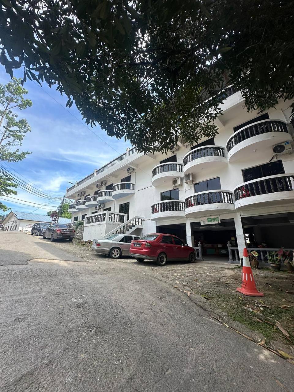 Teresek View Motel Kuala Tahan Bagian luar foto